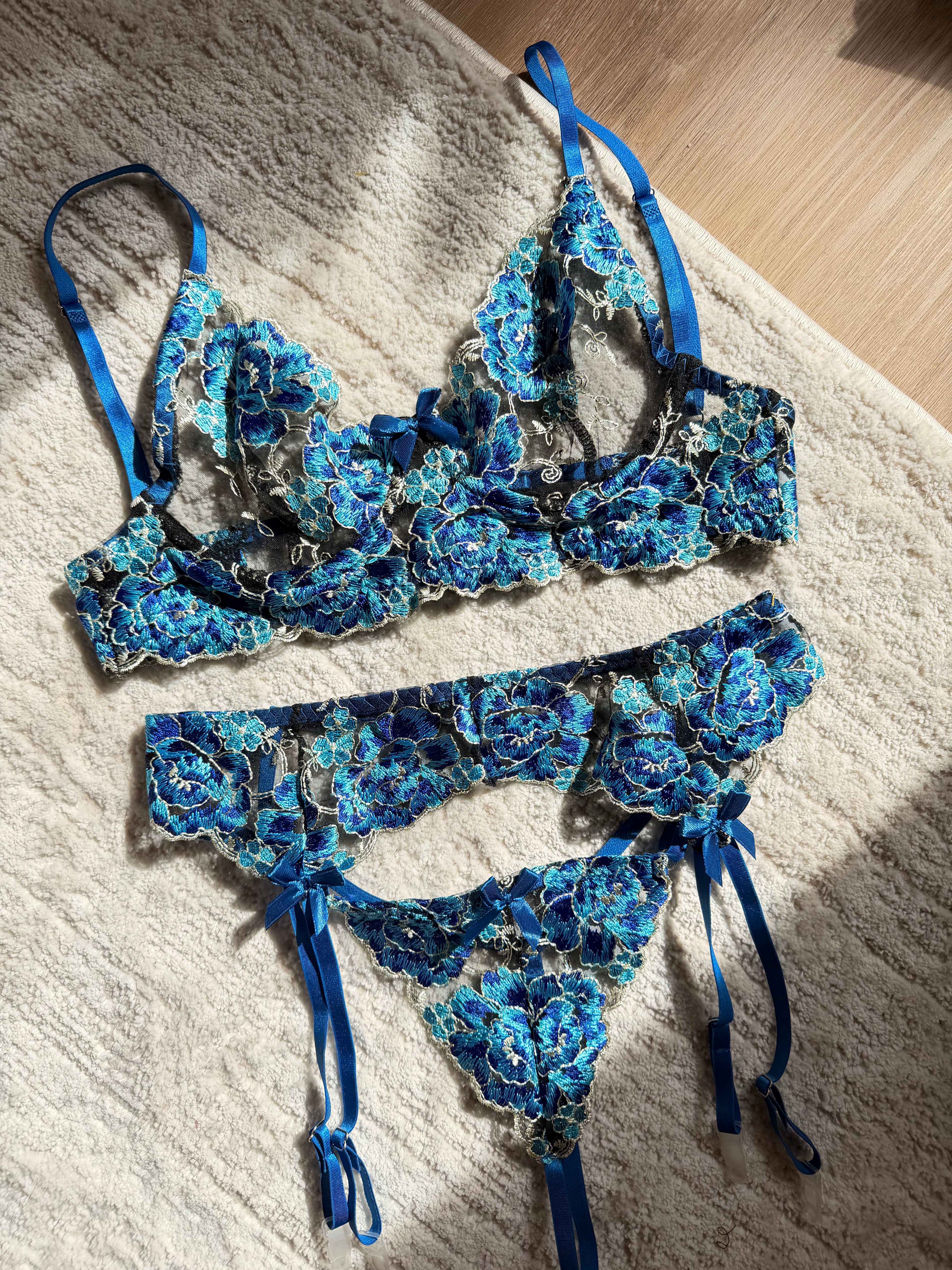 Margarite Garter