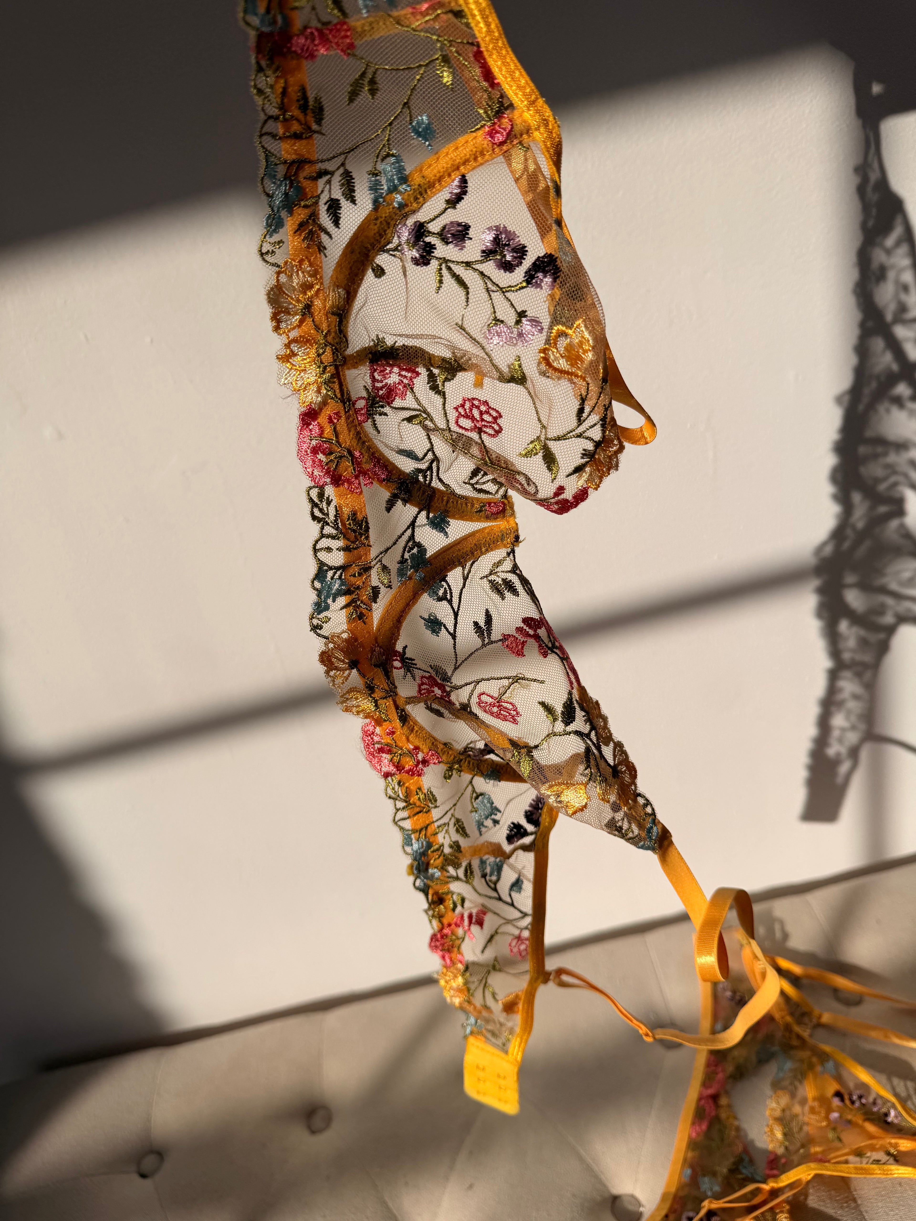 Aurora Garter